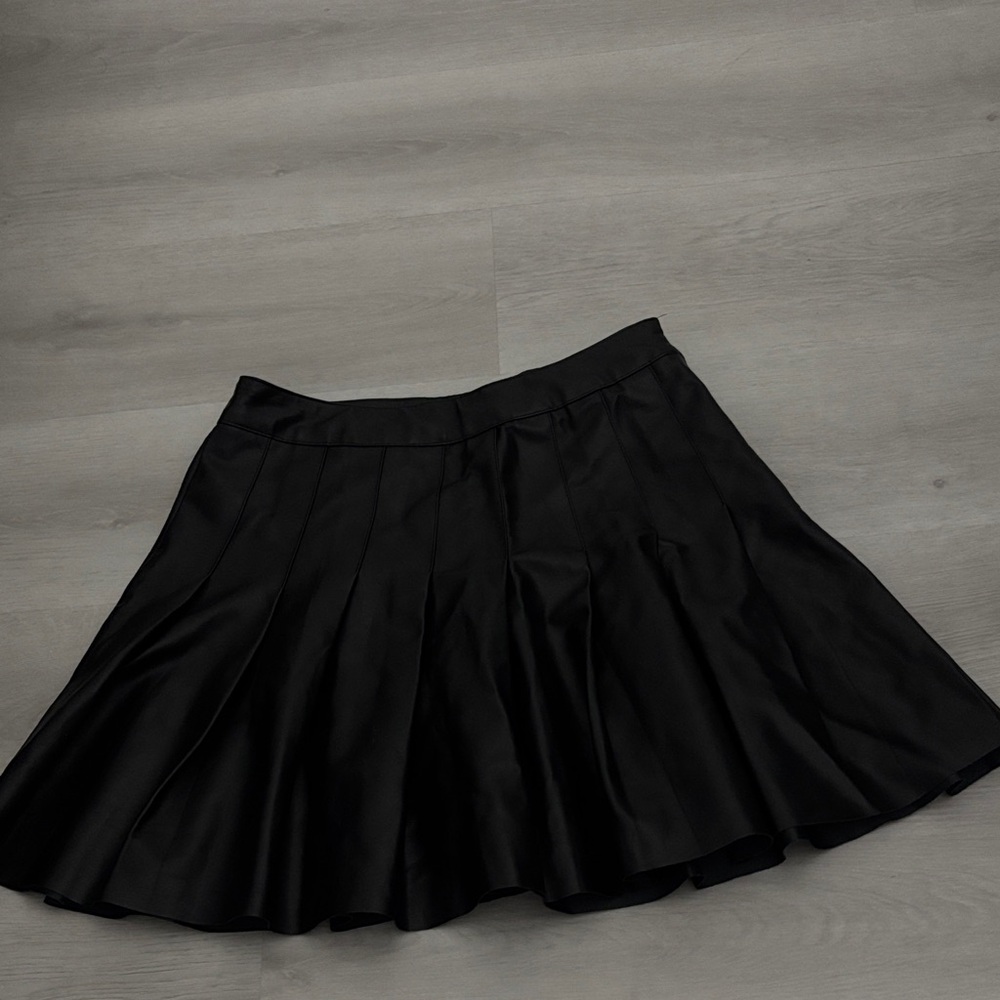 Elegant Black Women's Skirt
